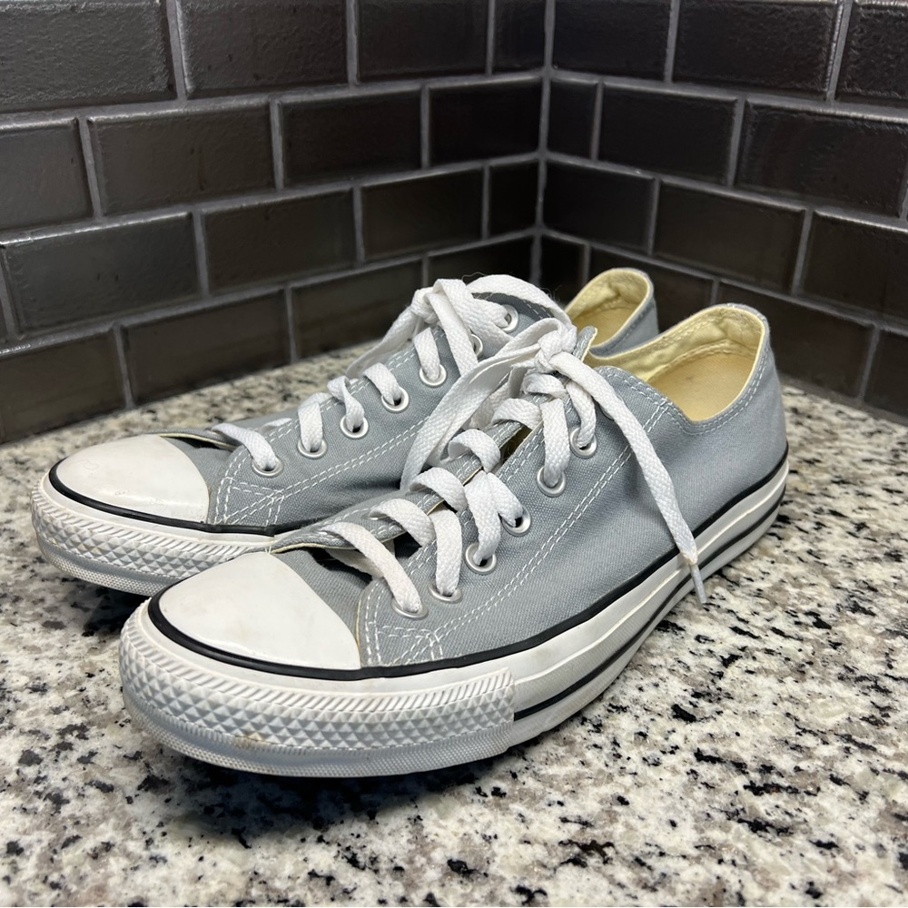 Converse All Star gray sneakers, men’s sz 9 & women’s sz 11